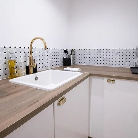Appartement Charmant Proche De L'Arc Triomphe -2P Paris Exterior photo
