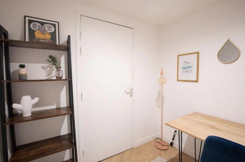 Proche De L'arc Triomphe -2p Appartement
