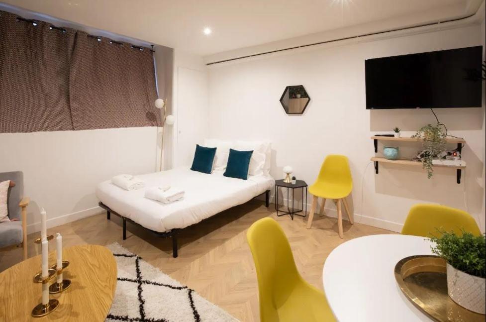 Appartement Proche De L'arc Triomphe -2p Paris
